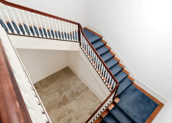 Bright Flat In Historic Foz House By Hostwise