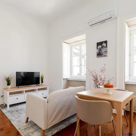 Hostwise - Bright Flat In Historic Foz House * Oporto