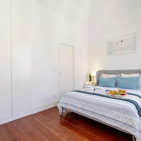 Lejlighed Bright Flat In Historic Foz House By Hostwise *