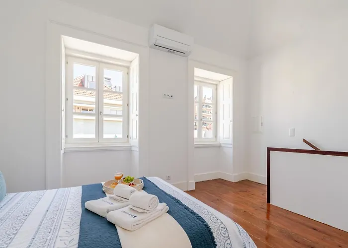 Bright Flat In Historic Foz House By Hostwise Apartmán Porto