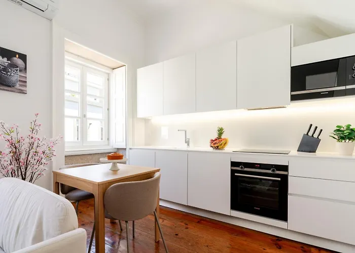 Lejlighed Bright Flat In Historic Foz House By Hostwise Porto