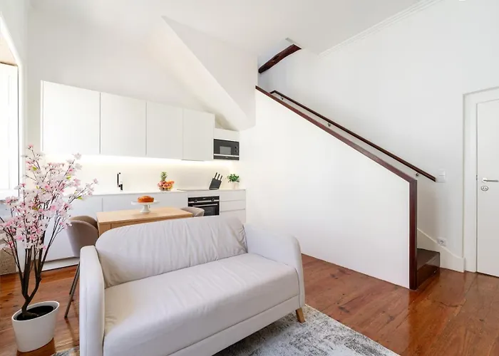 Bright Flat In Historic Foz House By Hostwise شقة بورتو